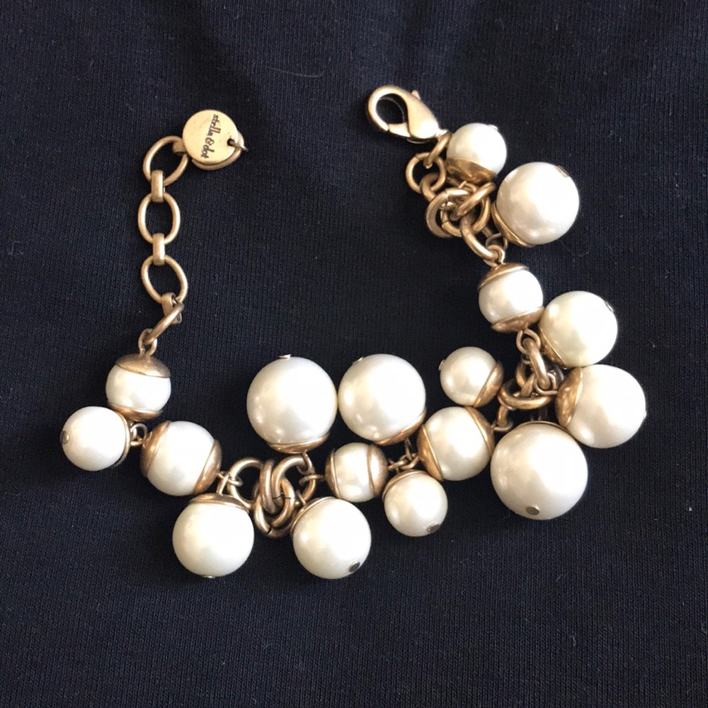 Stella and Dot Daphne Pearl Bracelet